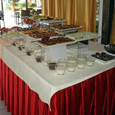 Lemas Apartahotel