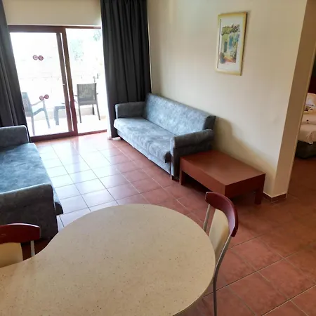 Apartahotel Lemas 3*