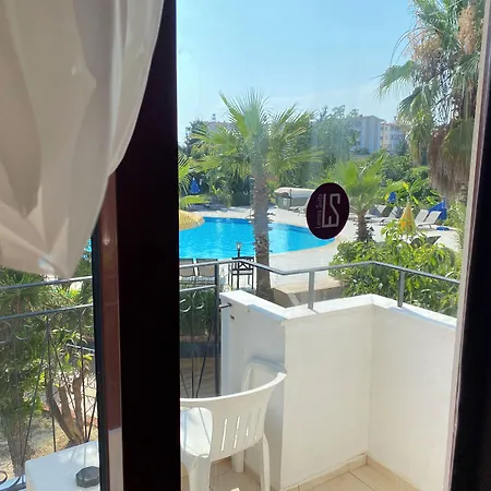 Lemas Aparthotel 4*