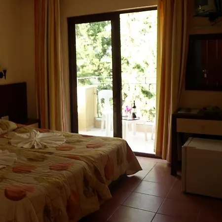 Lejlighedshotel Lemas 3*