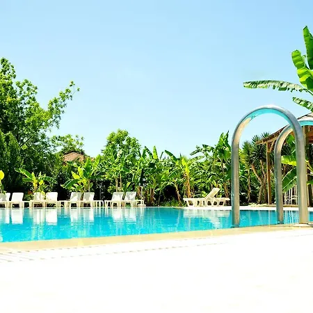Lemas Lejlighedshotel Side