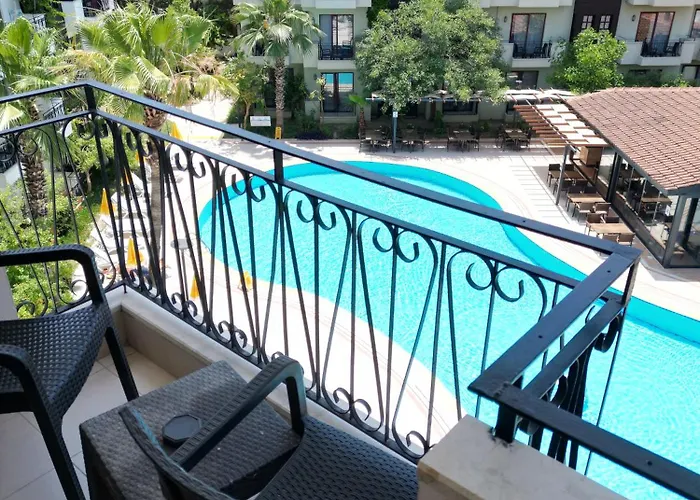 Lemas Apartmanhotel Side