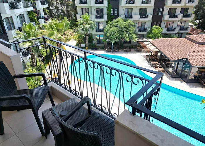 Lemas Apartmanhotel 4*